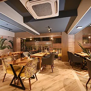 Lejlighedshotel Daali &