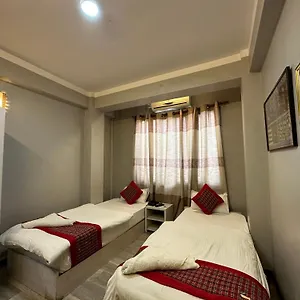 8848 Hostel